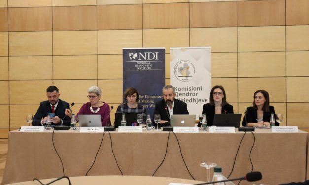 Prohibited activities and the behavior of public institutions during election campaign, at the focus of round table of the CEC