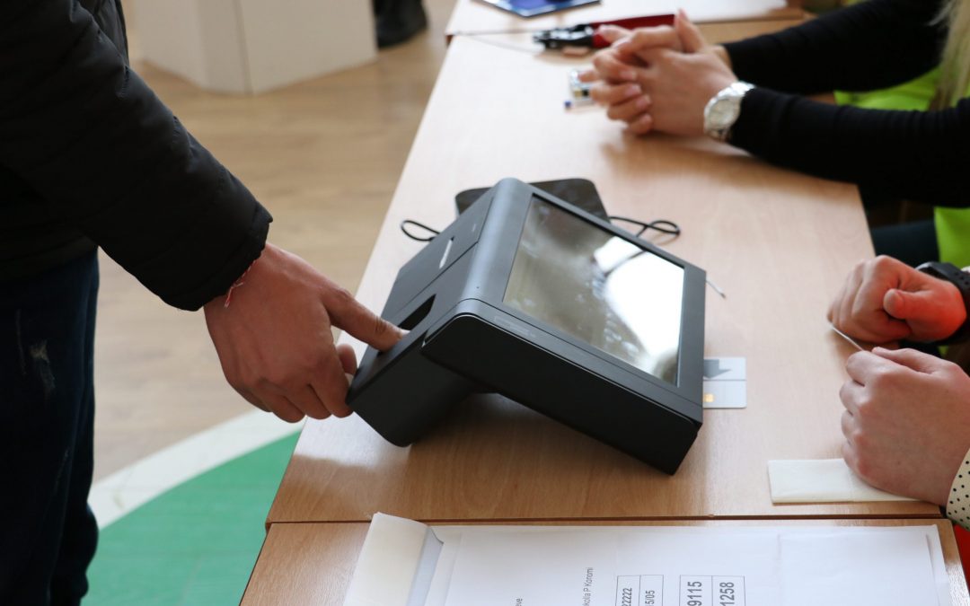 Electronic Voters’ Identification Device demonstrated in Fier.